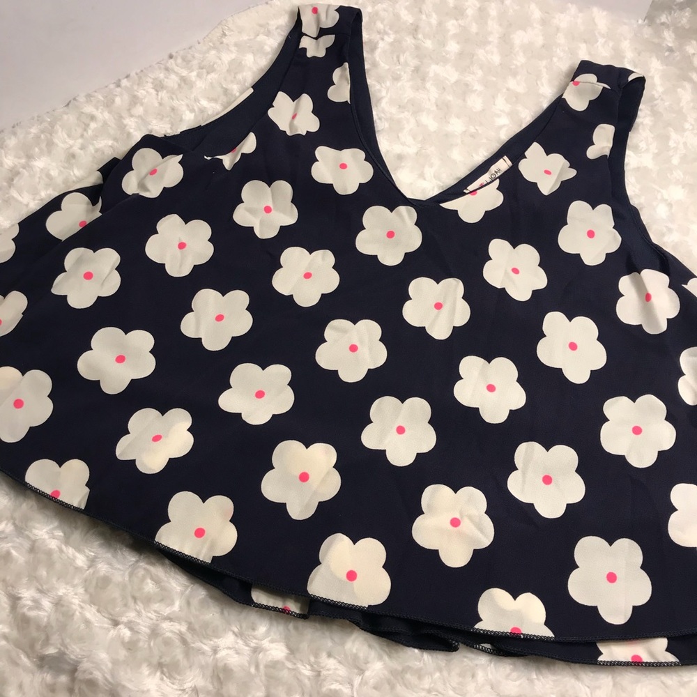 I. Jonah floral navy blue / white crop top LG NWOT